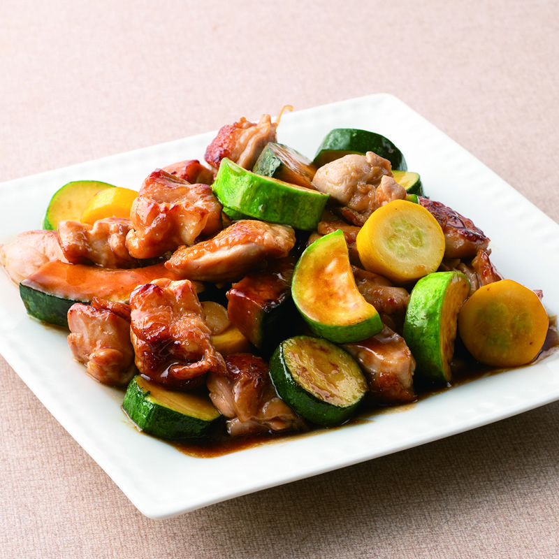 鶏肉とズッキーニのオイスター炒め