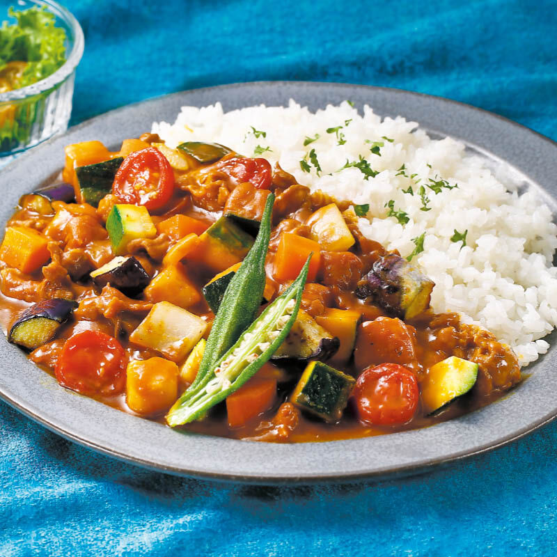 フライパンで夏野菜たっぷり豚カレー