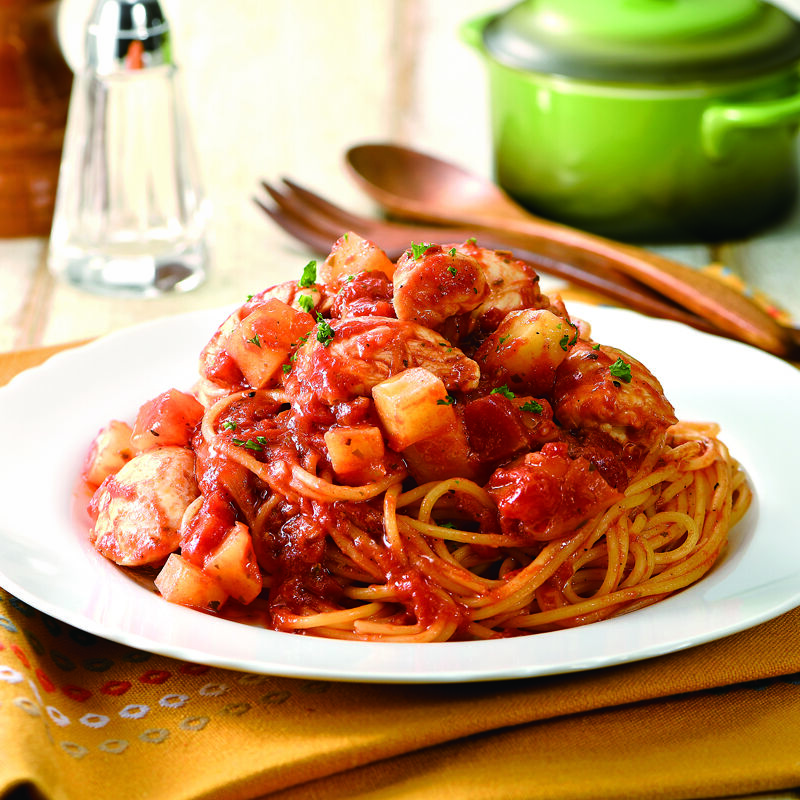 鶏ささみとじゃがいものトマトソースパスタ