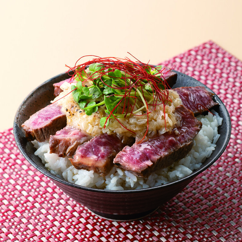 ねぎ塩牛ステーキ丼