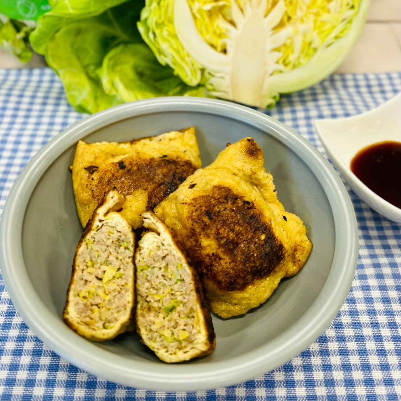 油揚げで簡単！キャベツとひき肉のぎょうざ風