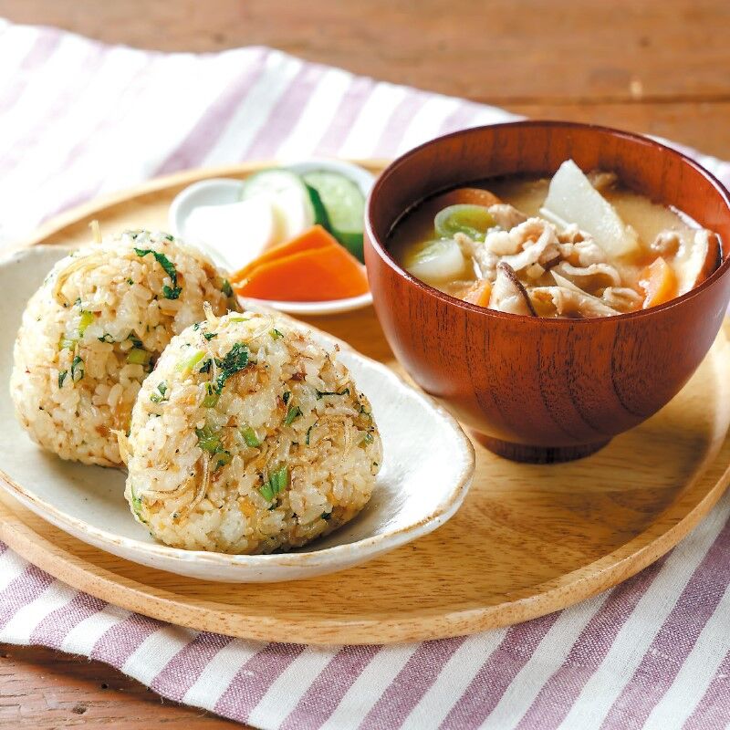 かぶ豚汁・かぶの葉とじゃこの混ぜご飯