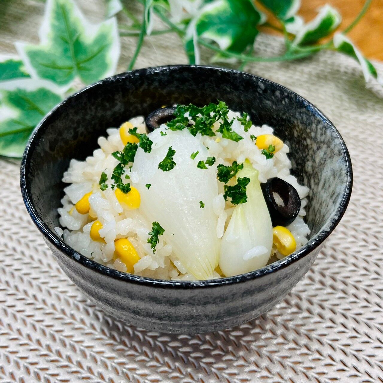 まるごと玉ねぎの炊き込みご飯